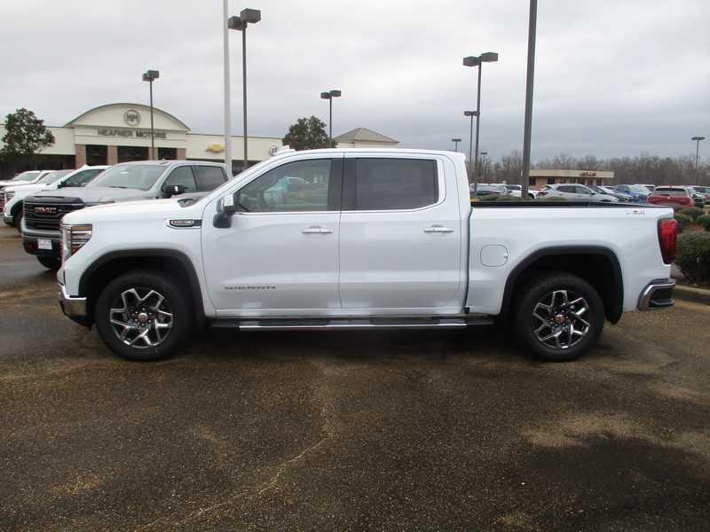 GMC Sierra 1500 SLT Crew Cab 4WD 2026