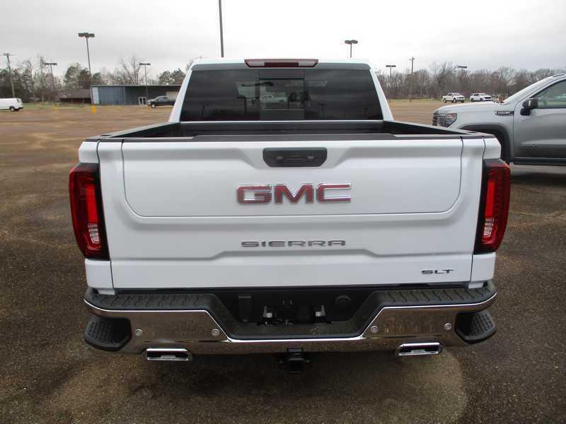 GMC Sierra 1500 SLT Crew Cab 4WD 2026