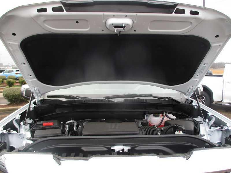 GMC Sierra 1500 SLT Crew Cab 4WD 2026