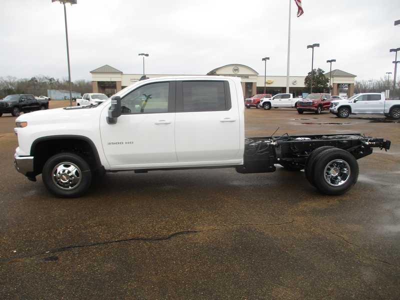 Chevrolet Silverado 3500HD LT Crew Cab 4WD 2026