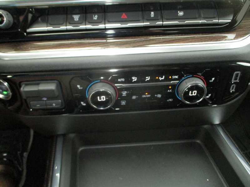 Chevrolet Silverado 3500HD LT Crew Cab 4WD 2026