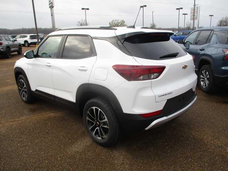 Chevrolet TrailBlazer FWD 4dr LT 2026