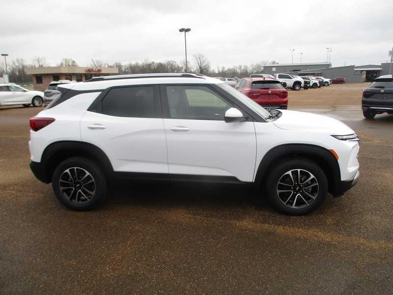 Chevrolet TrailBlazer FWD 4dr LT 2026