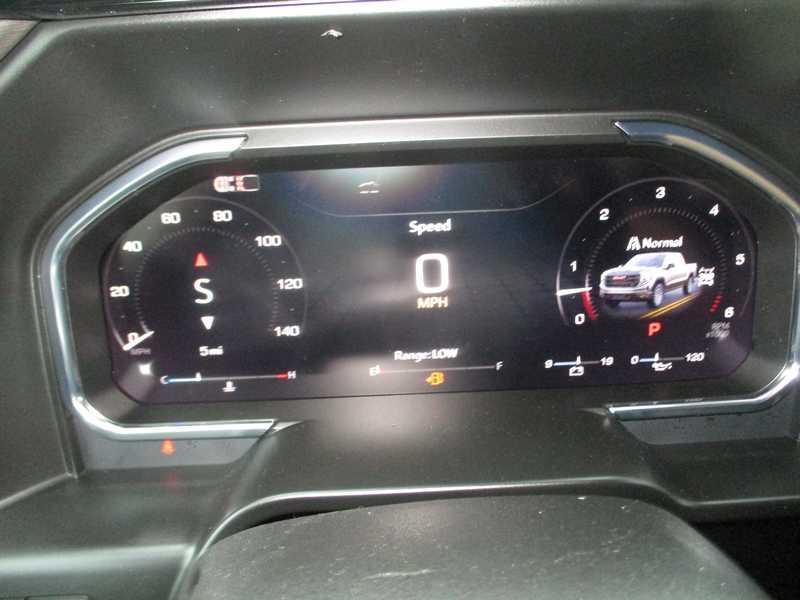 GMC Sierra 1500 AT4 Crew Cab 4WD 2026