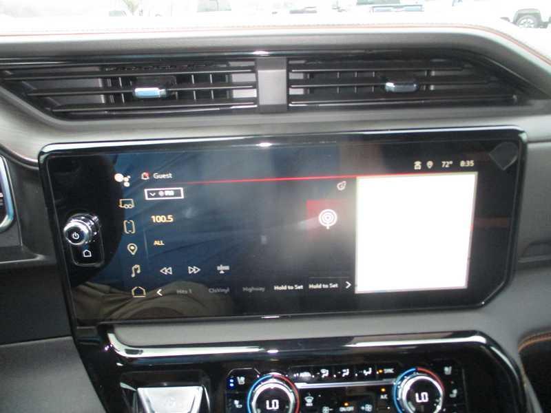 GMC Sierra 1500 AT4 Crew Cab 4WD 2026