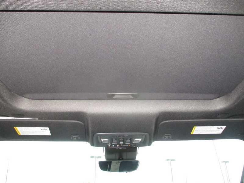 GMC Sierra 1500 AT4 Crew Cab 4WD 2026