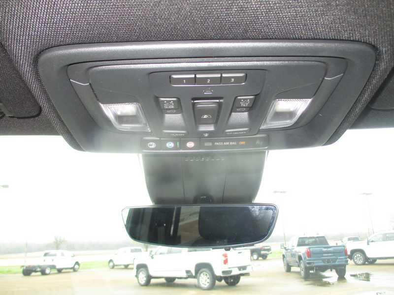 GMC Sierra 1500 AT4 Crew Cab 4WD 2026