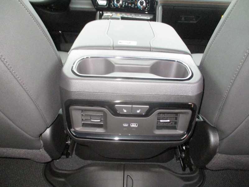 GMC Sierra 1500 AT4 Crew Cab 4WD 2026