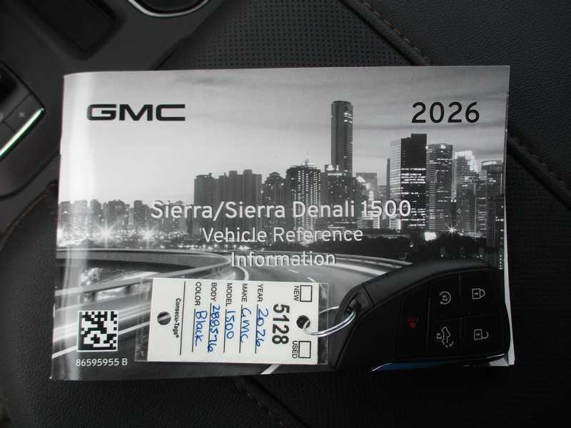 GMC Sierra 1500 AT4 Crew Cab 4WD 2026