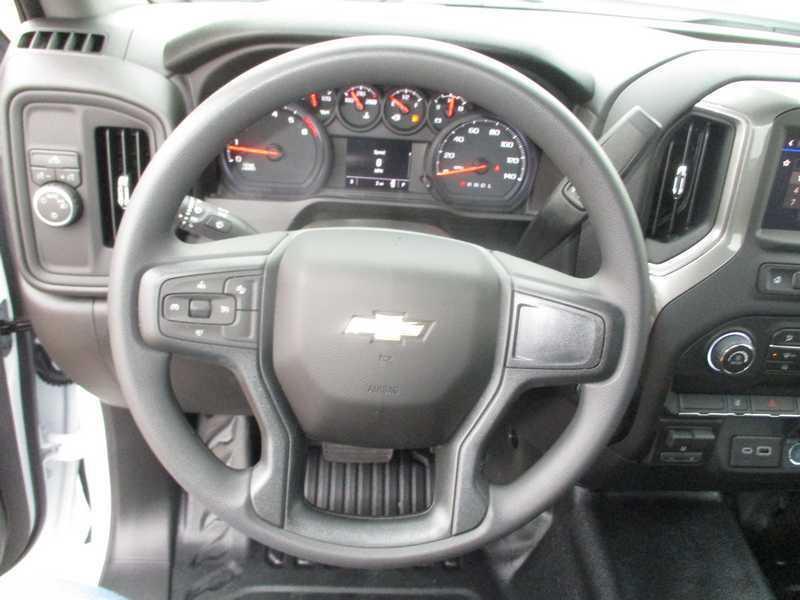 Chevrolet 3500 Chassis-Cabs Reg Cab 135.5" WB 2026