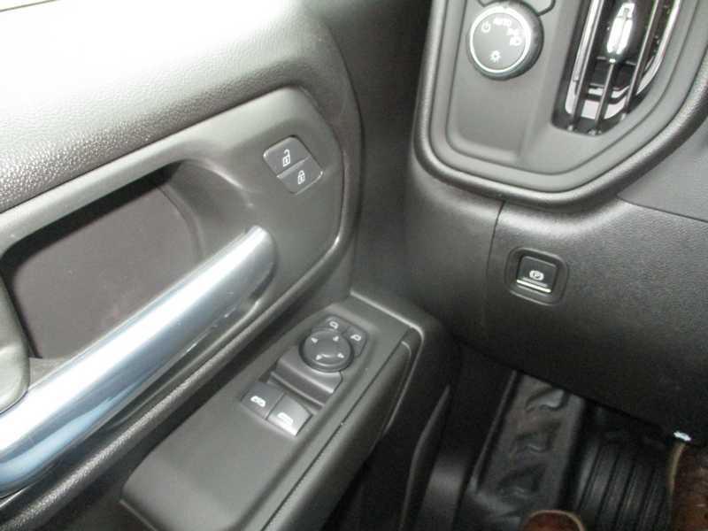 Chevrolet 3500 Chassis-Cabs Reg Cab 135.5" WB 2026