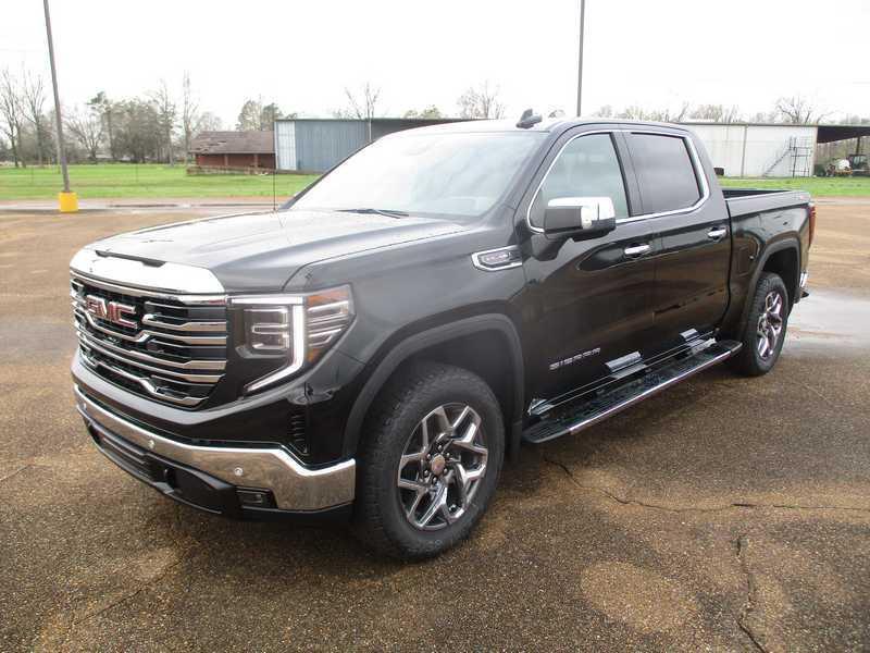 GMC Sierra 1500 SLT Crew Cab 4WD 2026