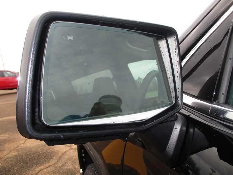 GMC Sierra 1500 SLT Crew Cab 4WD 2026