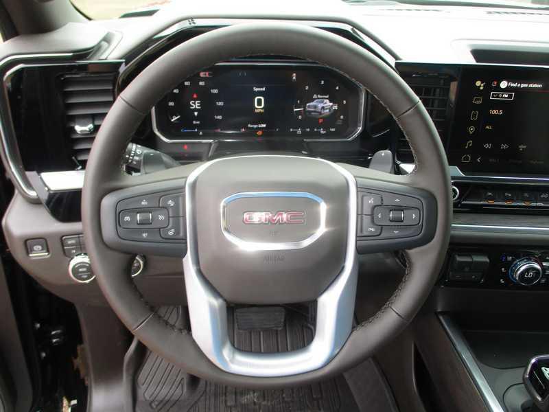 GMC Sierra 1500 SLT Crew Cab 4WD 2026