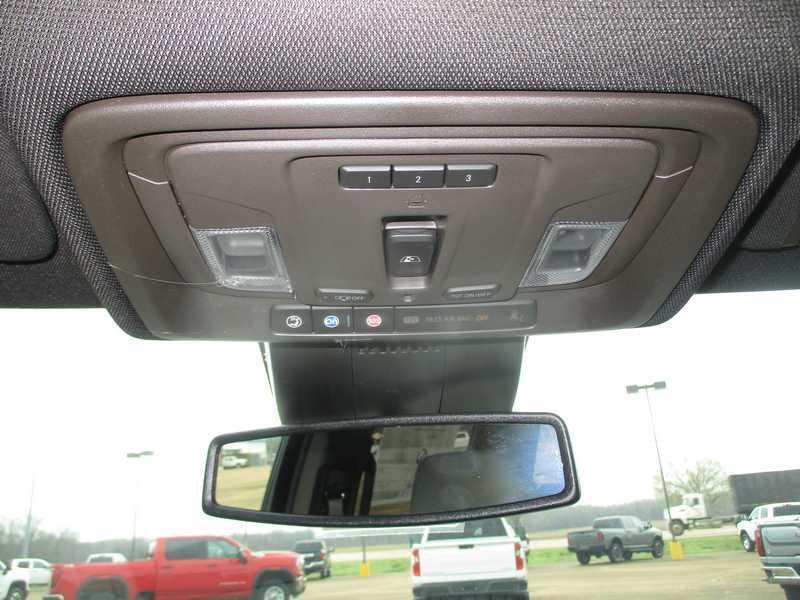 GMC Sierra 1500 SLT Crew Cab 4WD 2026