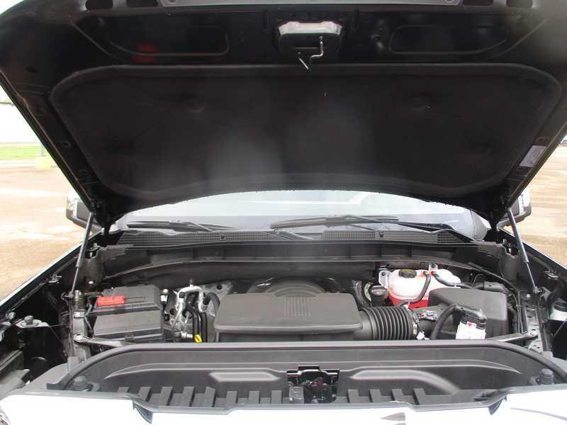 GMC Sierra 1500 SLT Crew Cab 4WD 2026