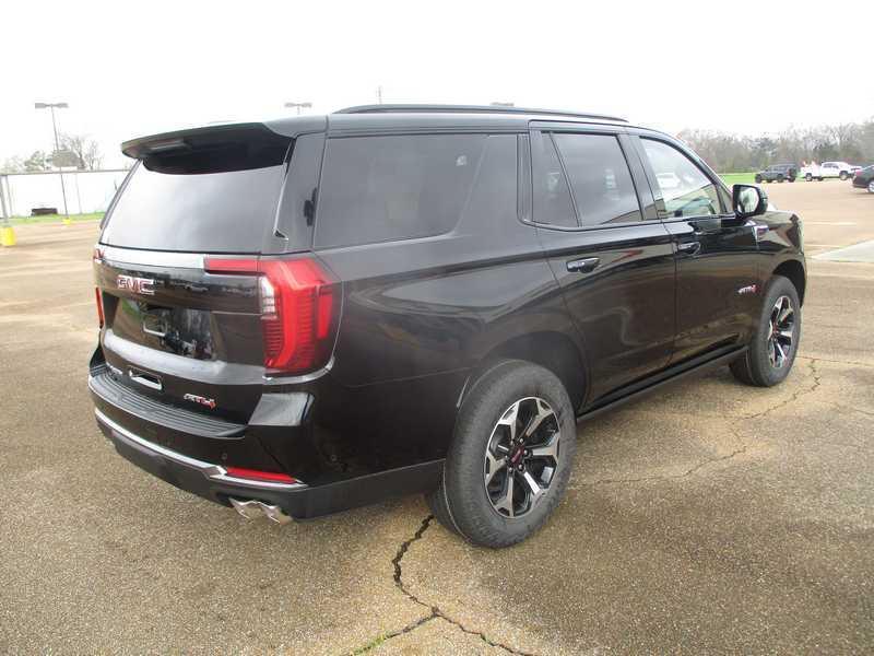 GMC Yukon AT4 4D SUV 4WD 2026