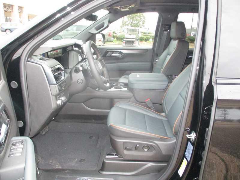 GMC Yukon AT4 4D SUV 4WD 2026