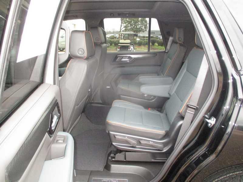 GMC Yukon AT4 4D SUV 4WD 2026