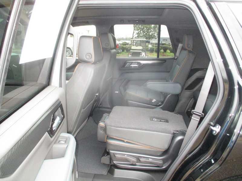 GMC Yukon AT4 4D SUV 4WD 2026