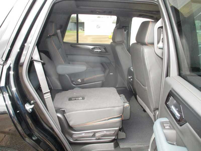 GMC Yukon AT4 4D SUV 4WD 2026