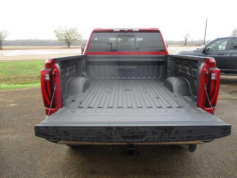 GMC Sierra 2500HD SLT Crew Cab 2WD 2026