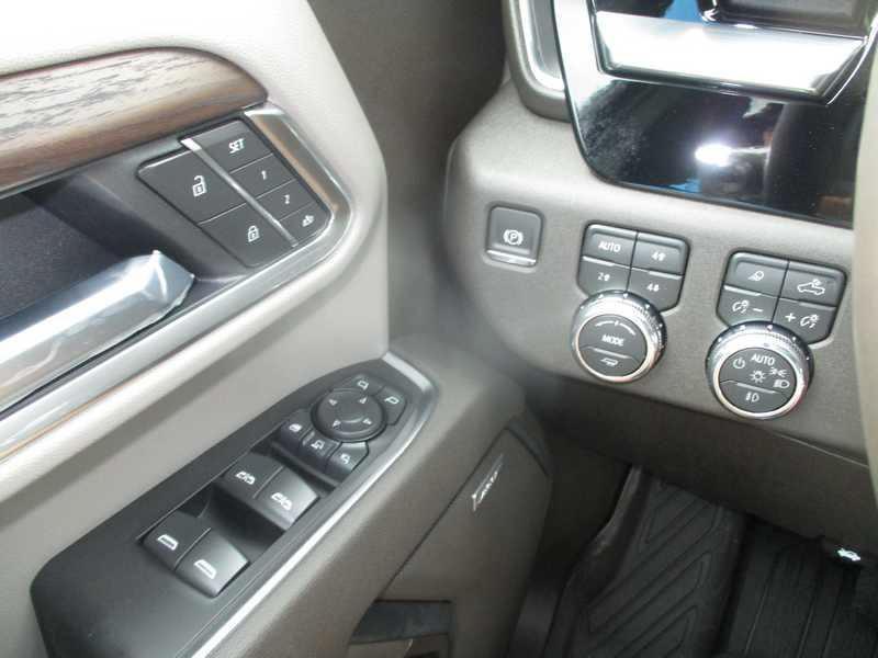 GMC Sierra 2500HD SLT Crew Cab 2WD 2026