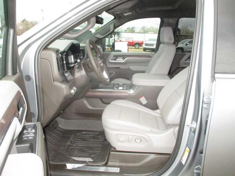 GMC Sierra 2500HD SLT Crew Cab 2WD 2026