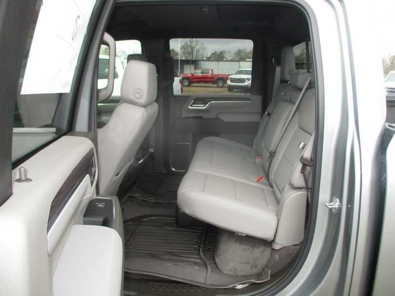 GMC Sierra 2500HD SLT Crew Cab 2WD 2026