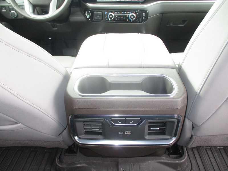 GMC Sierra 2500HD SLT Crew Cab 2WD 2026