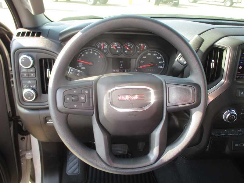 GMC Sierra 1500 Pro Crew Cab Short Box 4WD 2026