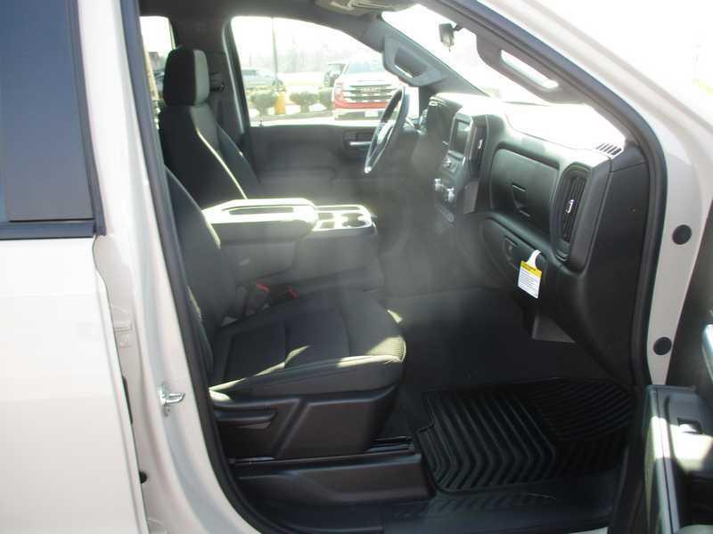 GMC Sierra 1500 Pro Crew Cab Short Box 4WD 2026