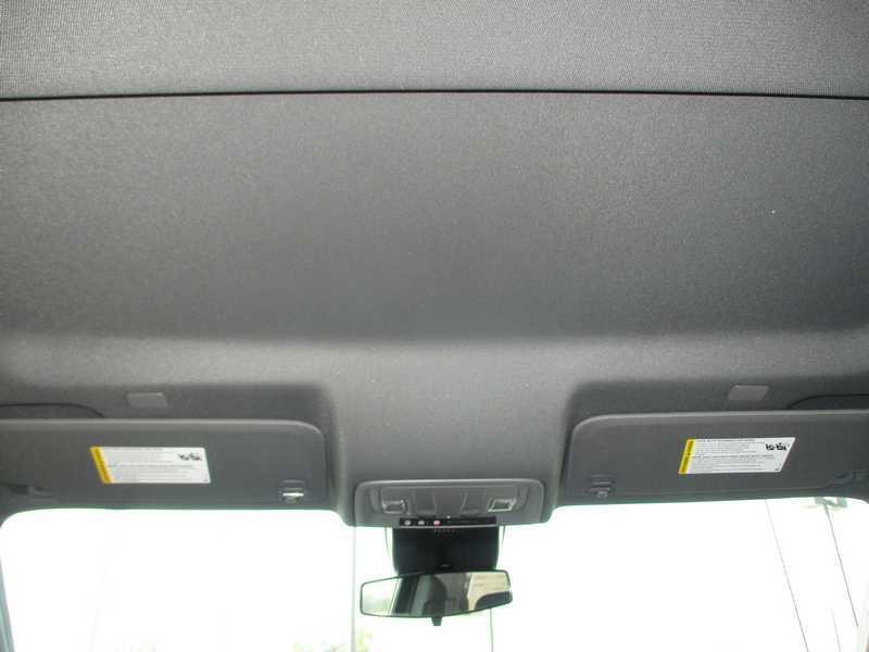 GMC Sierra 1500 Pro Crew Cab Short Box 4WD 2026