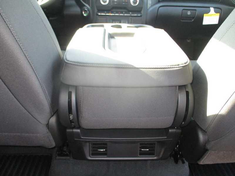 GMC Sierra 1500 Pro Crew Cab Short Box 4WD 2026