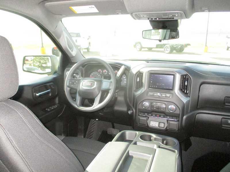 GMC Sierra 1500 Pro Crew Cab Short Box 4WD 2026