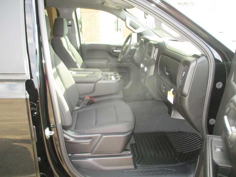 GMC Sierra 1500 Pro Crew Cab Short Box 4WD 2026