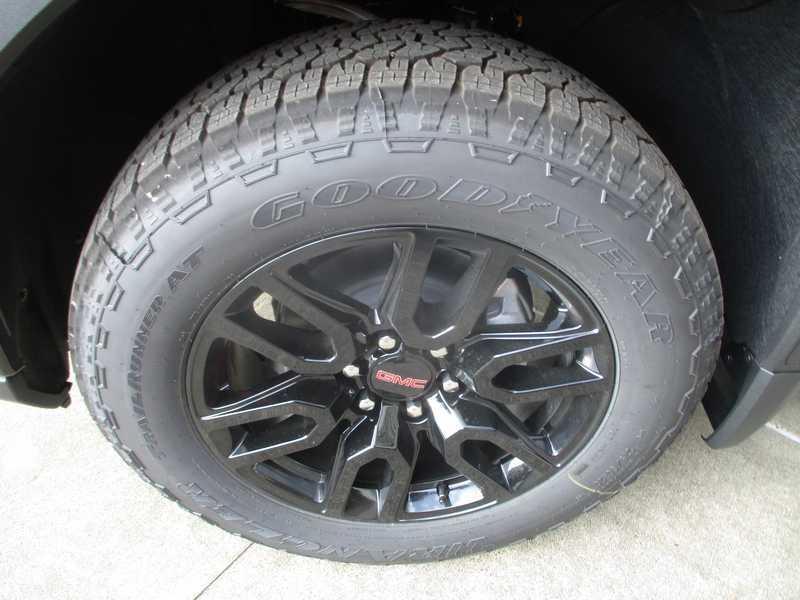 GMC Sierra 1500 Pro Crew Cab Short Box 4WD 2026