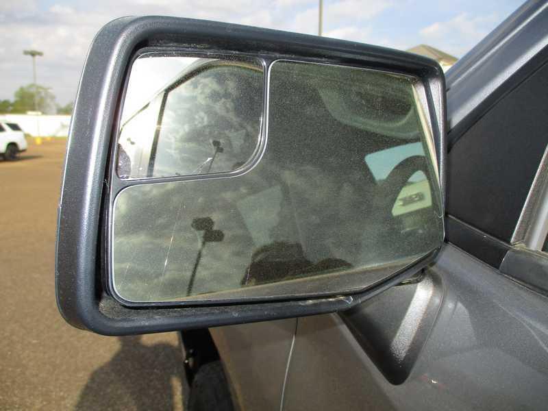 Chevrolet Silverado 1500 Trail Boss Custom Crew Cab 4WD 2026