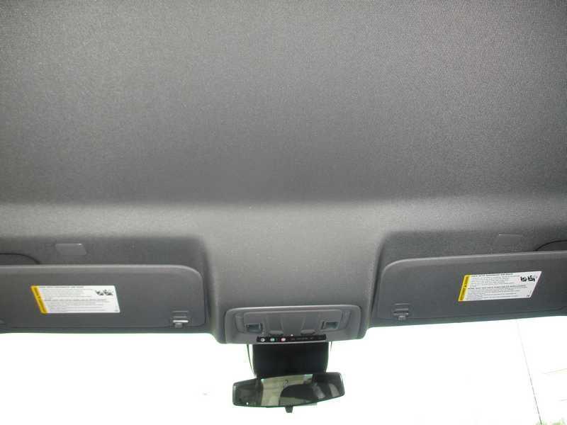 Chevrolet Silverado 1500 Trail Boss Custom Crew Cab 4WD 2026