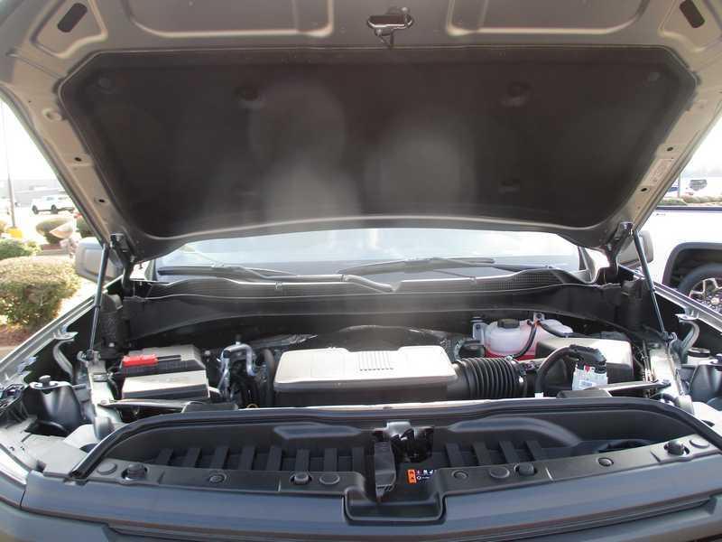 Chevrolet Silverado 1500 Trail Boss Custom Crew Cab 4WD 2026