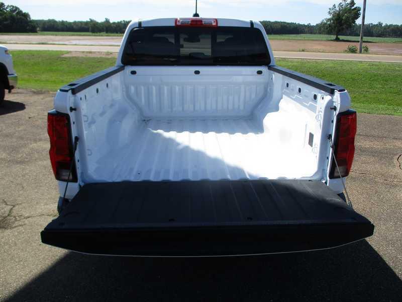 Chevrolet Colorado Work Truck Crew Cab 2WD 2026