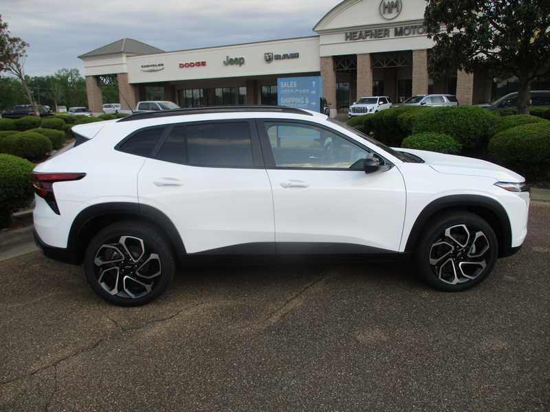2026 Chevrolet Trax RS - Photo 6
