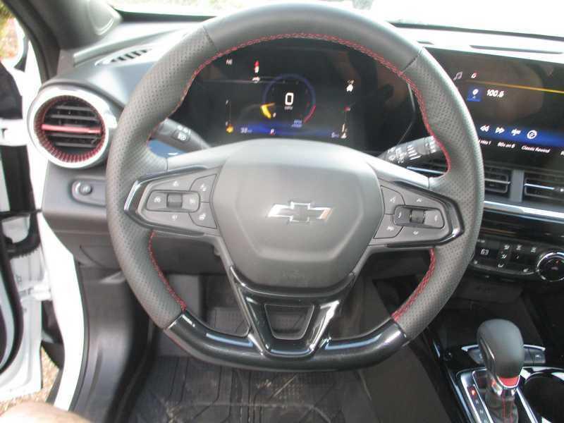 2026 Chevrolet Trax RS - Photo 14