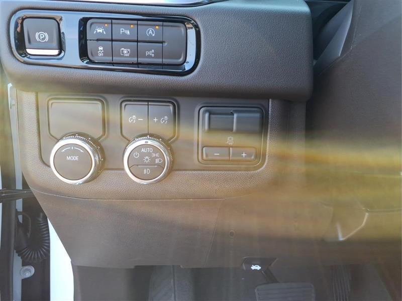 GMC Yukon XL Elevation 2WD 2026