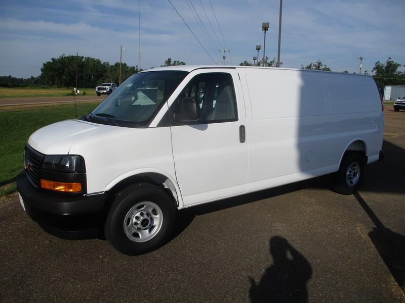 GMC Savana G2500 Extended Cargo 2026