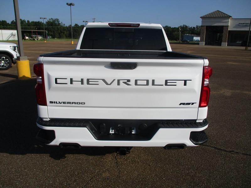 Chevrolet Silverado 1500 RST Crew Cab 4WD 2026