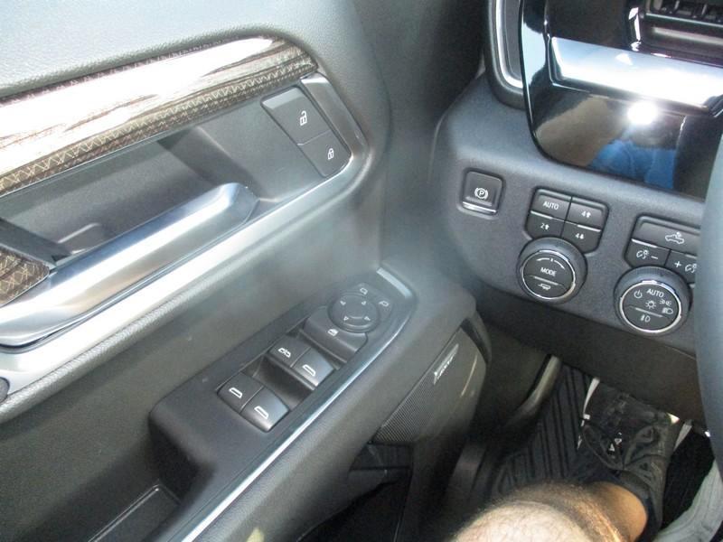 Chevrolet Silverado 1500 RST Crew Cab 4WD 2026