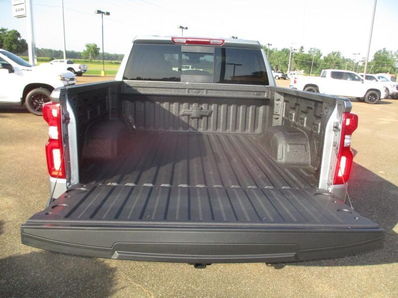 Chevrolet Silverado 1500 RST Crew Cab 4WD 2026