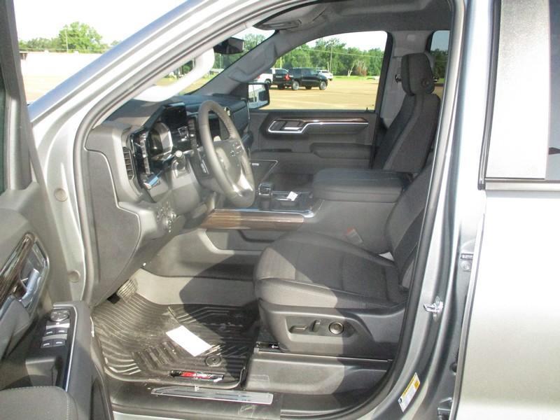 Chevrolet Silverado 1500 RST Crew Cab 4WD 2026