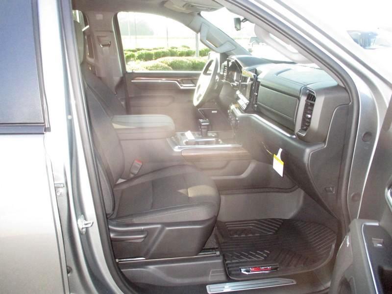Chevrolet Silverado 1500 RST Crew Cab 4WD 2026